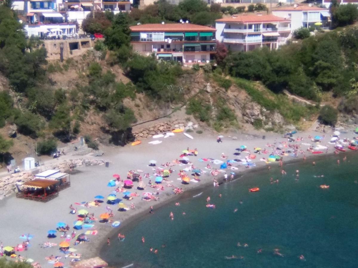 Ca La Nuri Pis 1 Vistas Al Mar Apartman Llança Kültér fotó